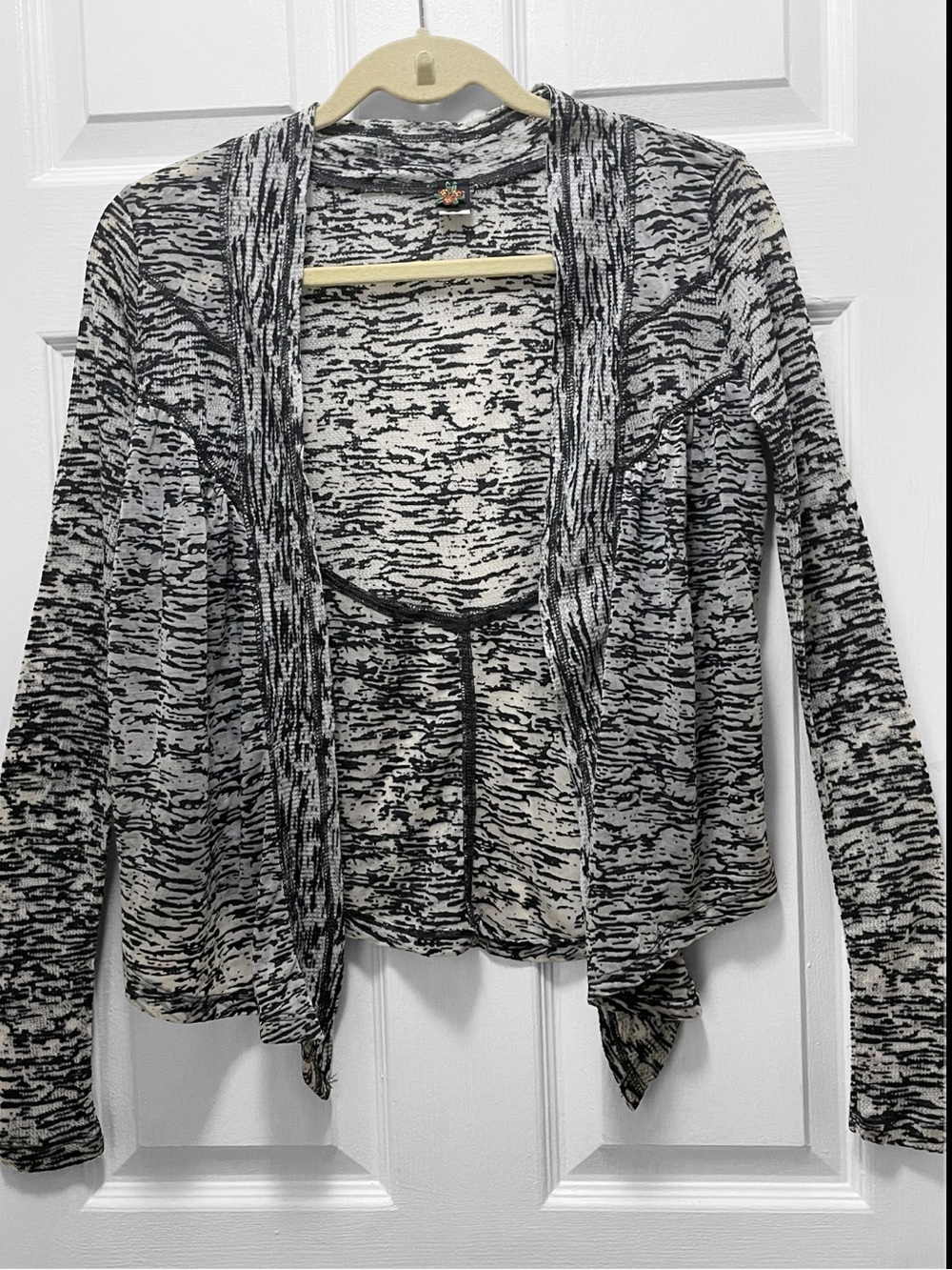 Poof Lightweight Slub-Knit Black & White Open-Front Cardigan Sweater